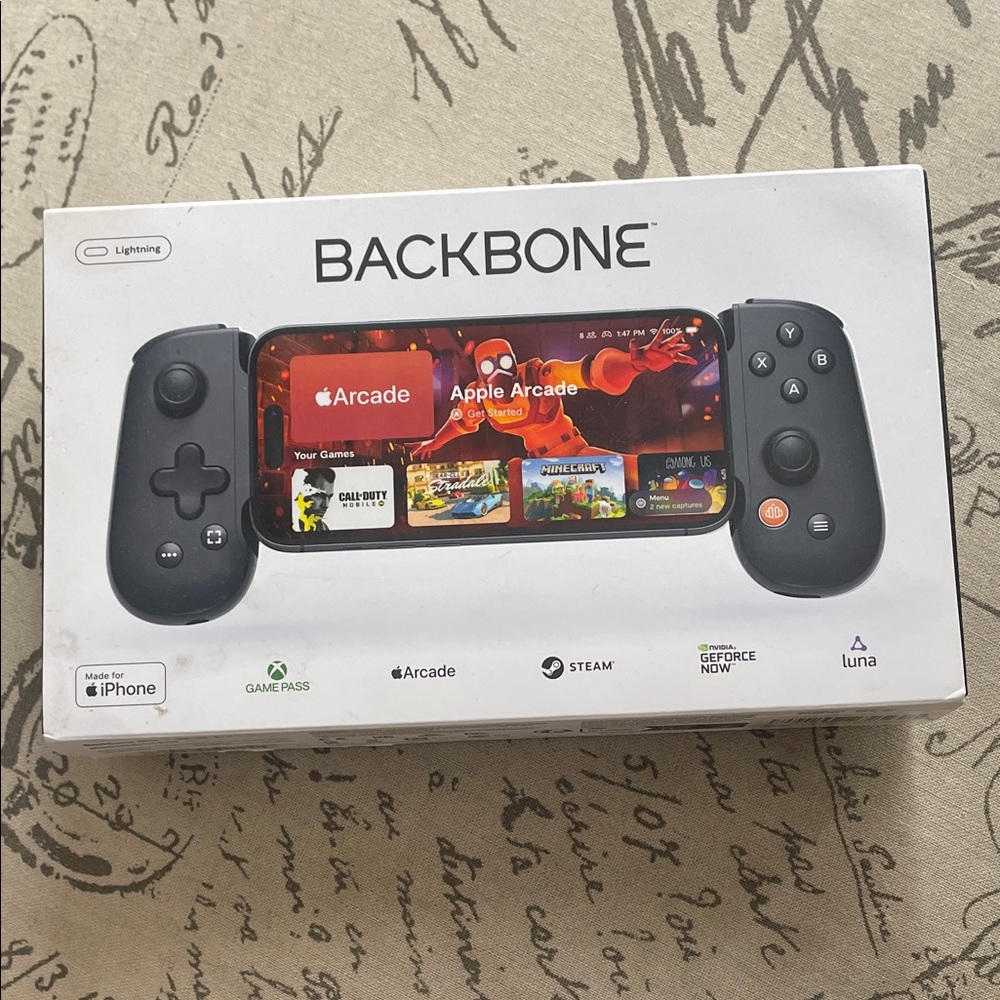 Backbone One Mobile Gaming Controller - Black. NIB
